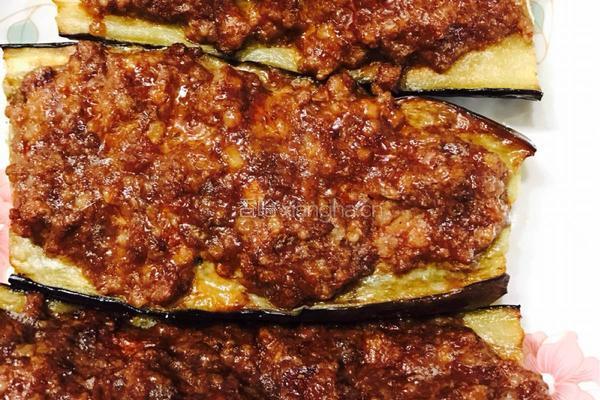 茄子烤肉饼的做法图解3