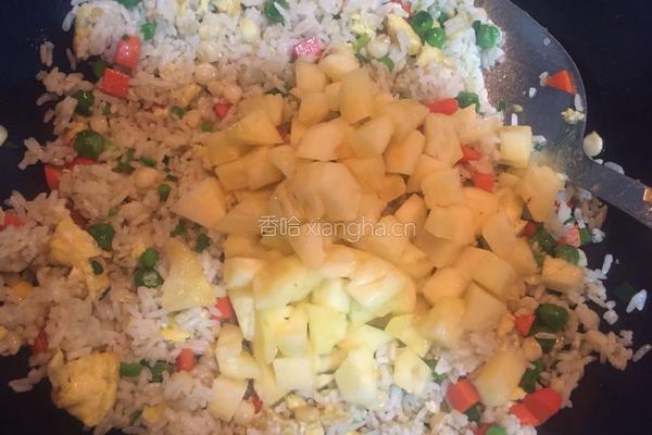 菠萝炒饭的做法图解7