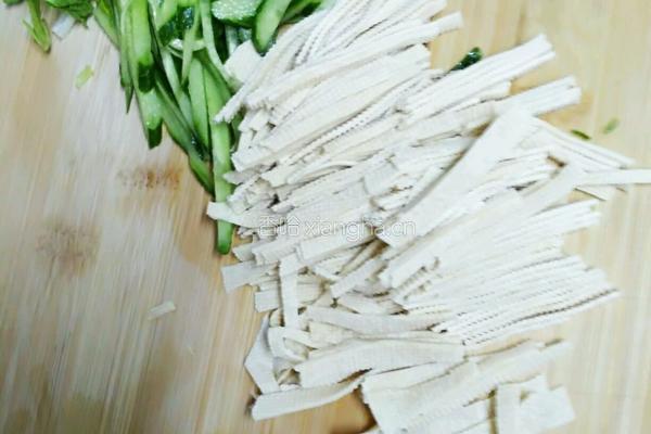 豆芽凉菜（无辣版）的做法图解4