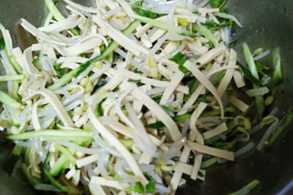 豆芽凉菜（无辣版）的做法图解6