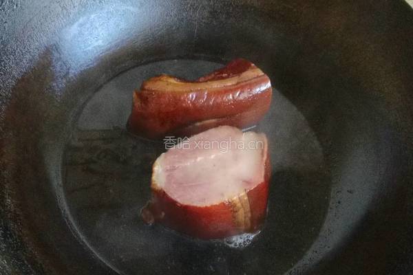 蒜薹辣炒腊肉的做法图解4