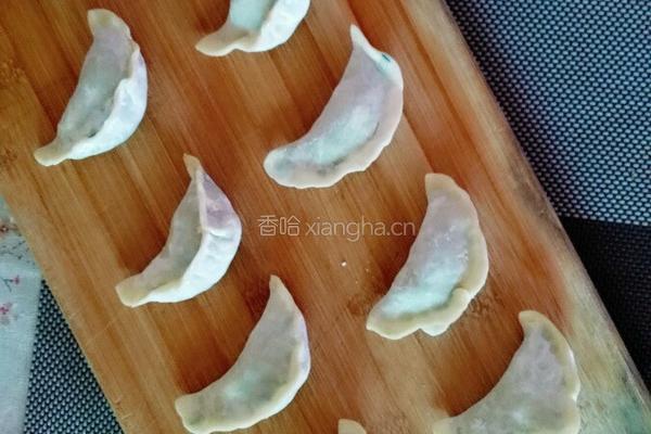 韭菜鸡蛋水饺的做法图解6