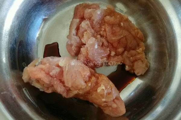 蝉衣莴笋肉丝的做法图解3