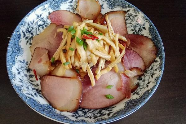 萝卜干炒腊肉的做法图解6