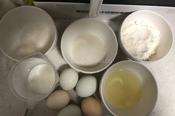 戚风蛋糕的做法图解1