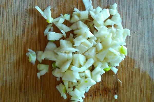 凉拌黄豆芽的做法图解3