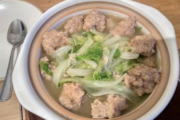 白菜丸子汤的做法图解6