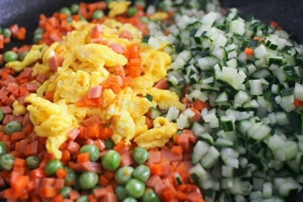 菠萝炒饭的做法图解6
