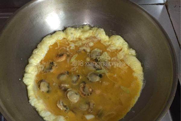 扇贝粒炒鸡蛋的做法图解5