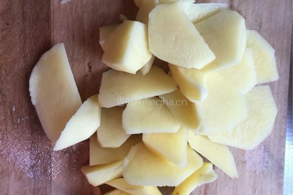 芸豆炖土豆的做法图解2