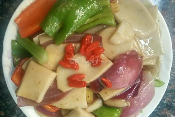 蚝油杏鲍菇炒洋葱的做法图解3