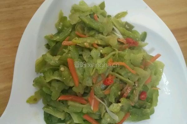 苦瓜炒辣椒