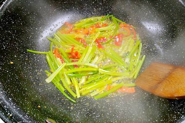 素炒豆腐皮的做法图解9