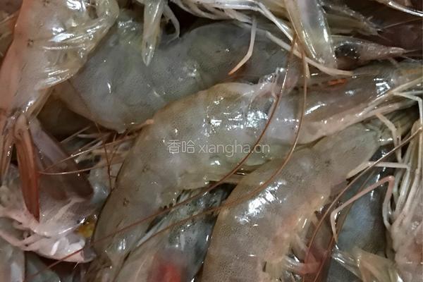蒜香大虾的做法图解2