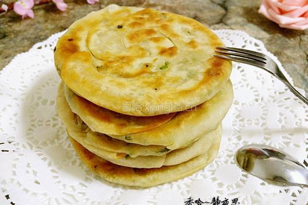 葱油烙饼的做法图解1
