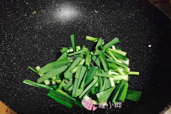蒜苗炒鸡蛋的做法图解8