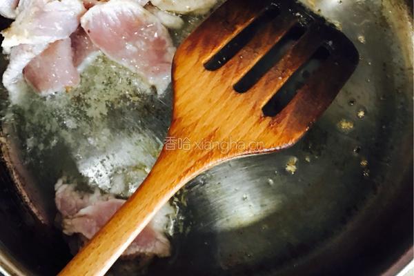 孜然茭白炒肉片的做法图解3