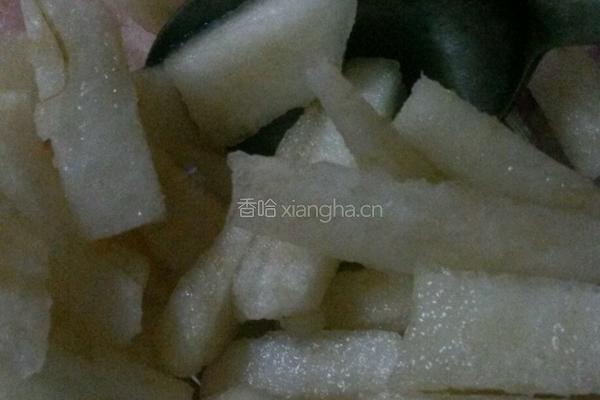浓郁梨沙拉的做法图解1