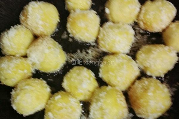 薯香丸子的做法图解7