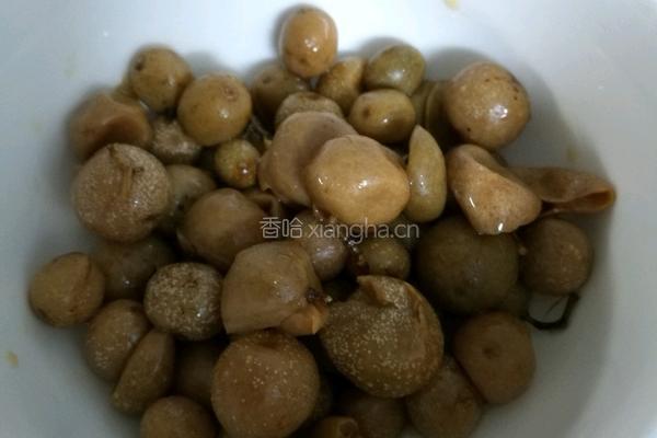 山黄皮焖啤酒鱼的做法图解5