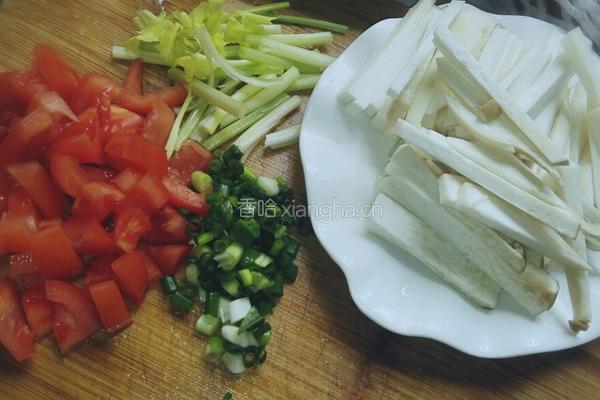 蕃茄杏鲍菇的做法图解2