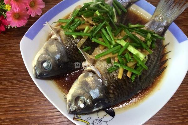 清蒸鲫鱼的做法图解5