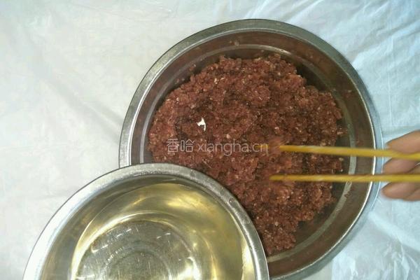 氽牛肉丸的做法图解2