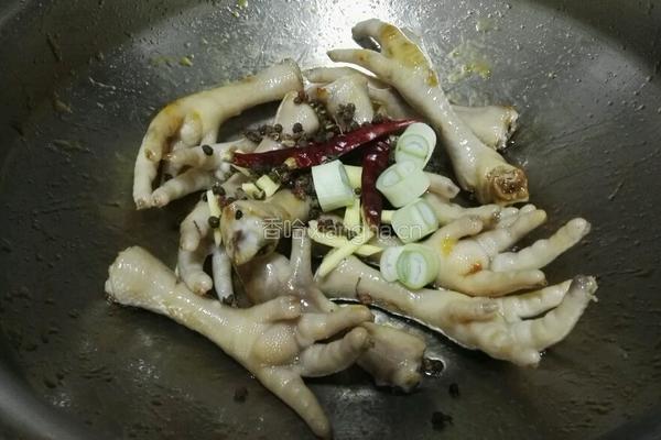 红烧凤爪的做法图解6