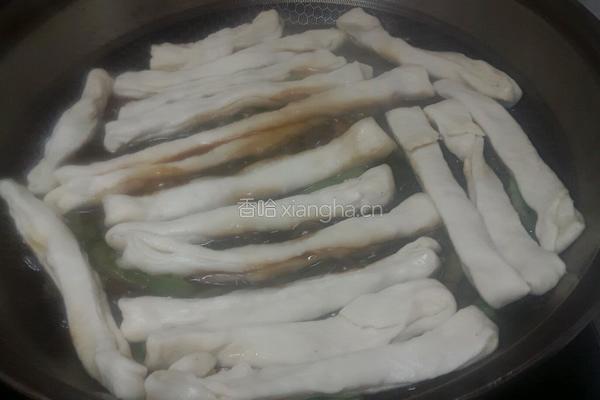 豆角粘卷子一锅出的做法图解8