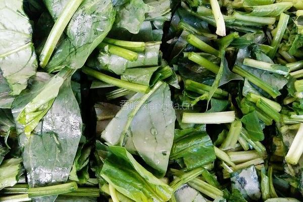 菠菜糕的做法图解1