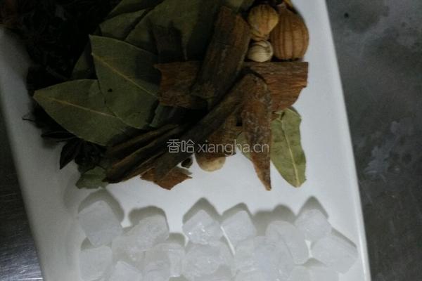 红烧肉炖土豆的做法图解3