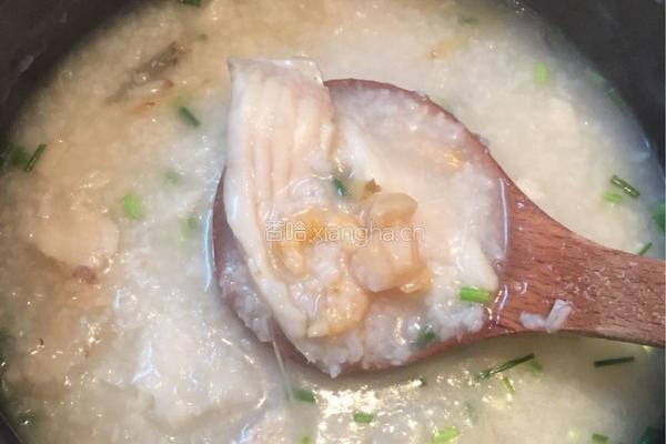 干贝金钩虾米鱼腩粥的做法图解3