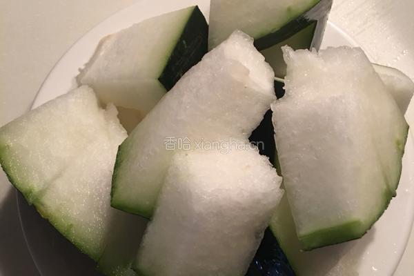 冬瓜薏米龙骨汤的做法图解2