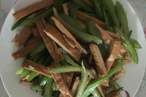 西芹飘香的做法图解10