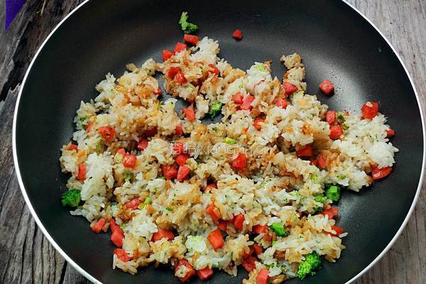 蛋包饭的做法图解2