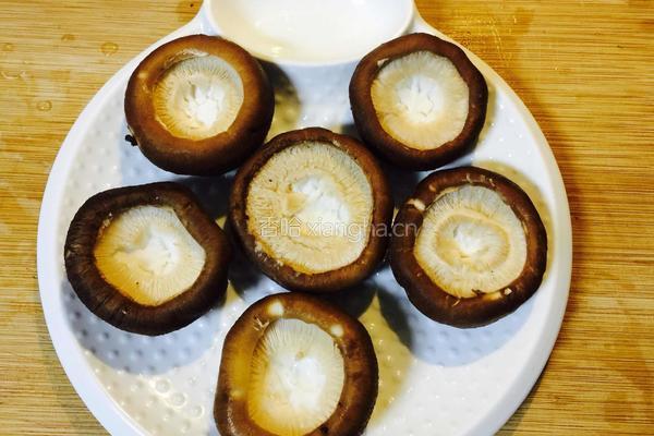 五彩杂粮蒸香菇的做法图解7