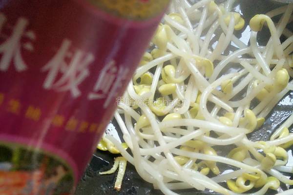 韭菜炒黄豆芽的做法图解6