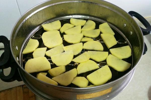 土豆泥虾球的做法图解2