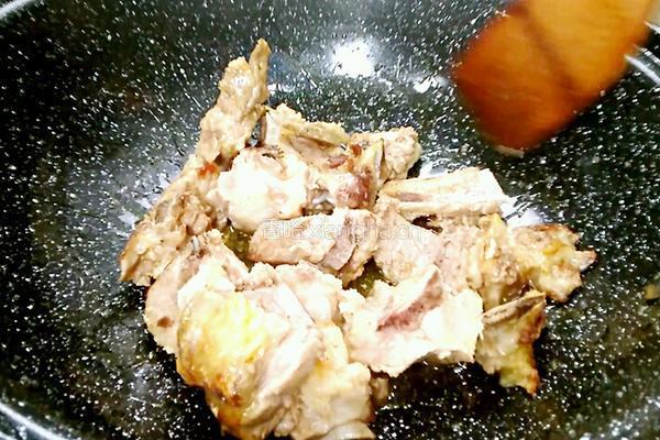 排骨炖小土豆的做法图解10