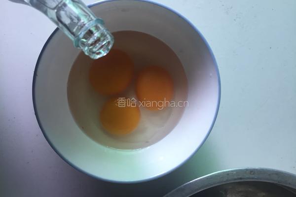 香椿炒鸭蛋的做法图解4