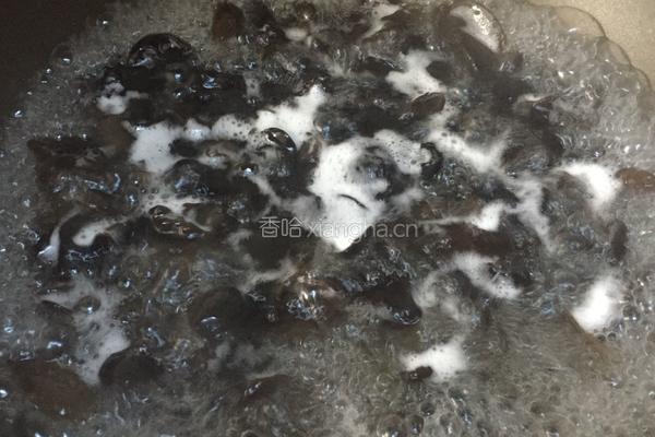 老醋木耳的做法图解2