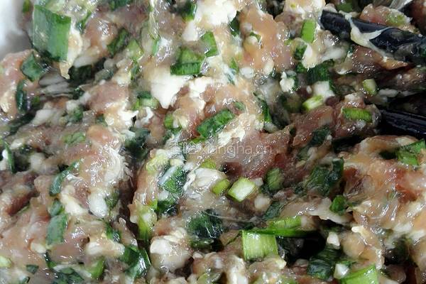 韭菜猪肉馅馄饨的做法图解6