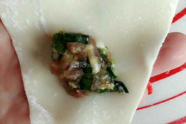 韭菜猪肉馅馄饨的做法图解7