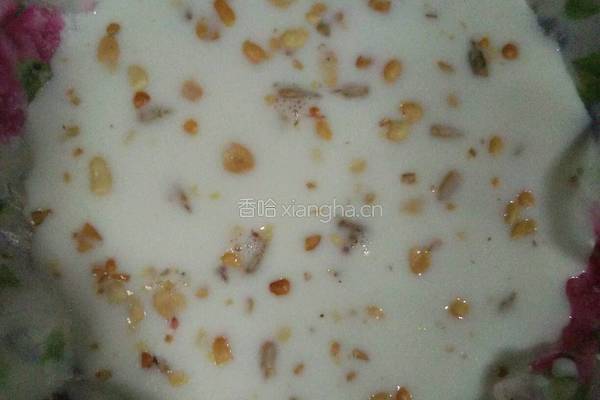 自制炒牛奶的做法图解3