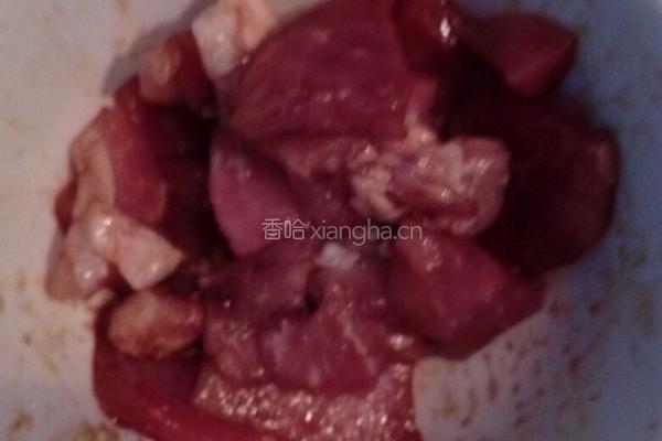 青椒炒肉的做法图解3