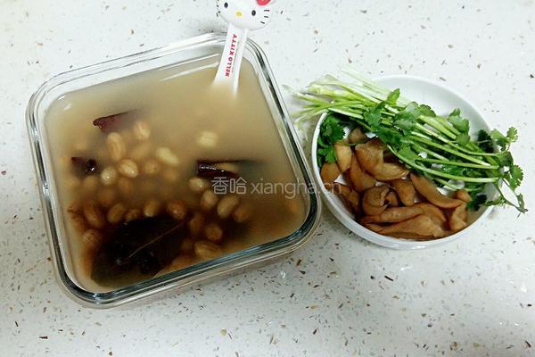 花生米拌萝卜干（自家腌制）的做法图解1