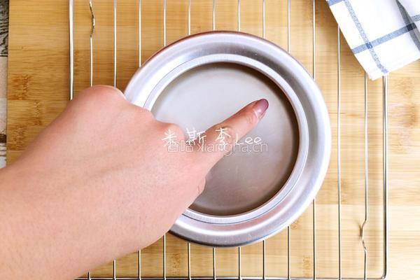六寸戚风蛋糕（附脱模技巧）的做法图解21