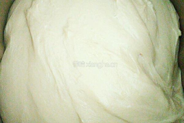 帝泊洱茶蔓越莓花生乳酪软欧的做法图解2