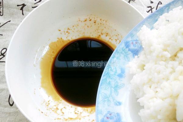 酱油炒饭的做法图解4