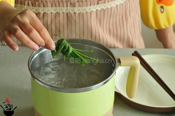 一食半刻‖蒜泥白肉的做法图解2